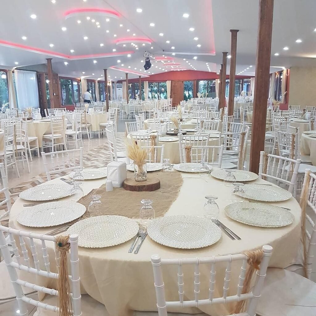 Çamlık Bahçe kapalı salon