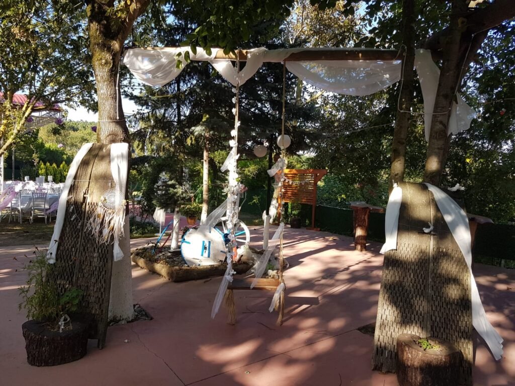 Çamlık Bahçe kır bahçesinde düğün