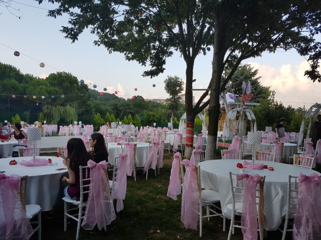 Çamlık Bahçe kır bahçesinde düğün