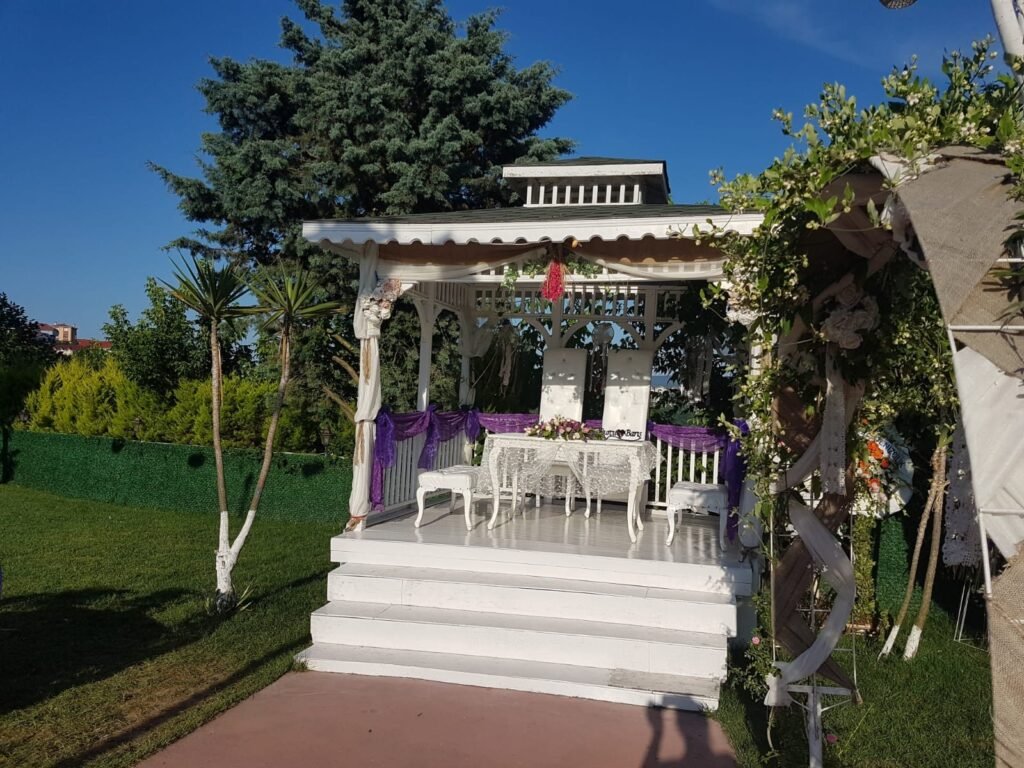Çamlık Bahçe kır bahçesinde düğün